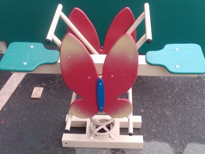 Гойдалки на пружині